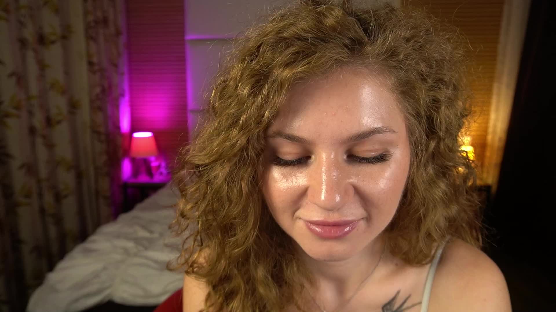 YoursGirlAlice Adult Chat September 18, 2025