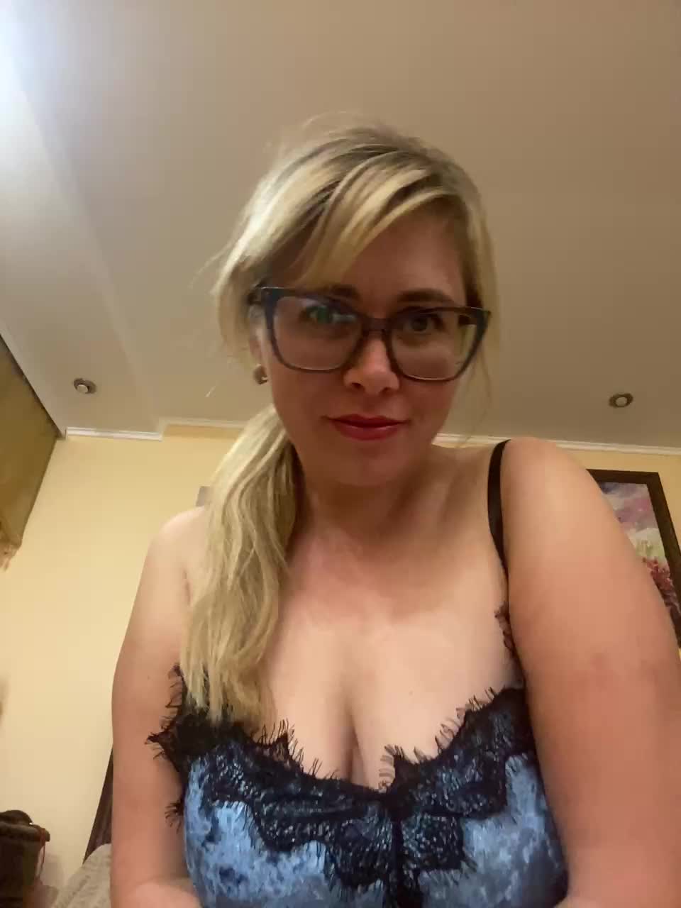 Elegant00Girl Adult Chat September 18, 2025