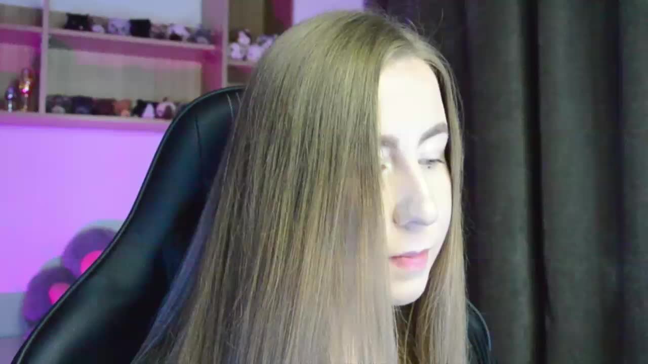 -Rii- Adult Chat September 18, 2025