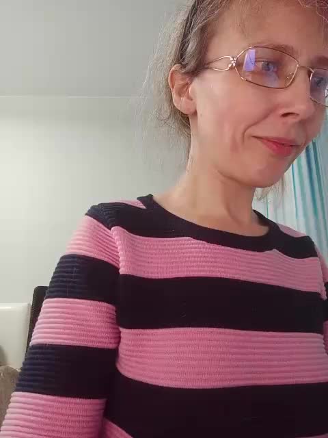 -Queen-Margo- Adult Chat September 18, 2025