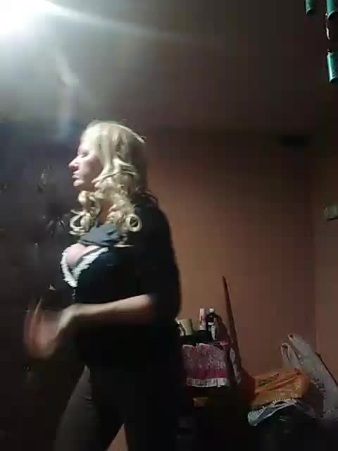 FameLara Adult Chat September 18, 2025