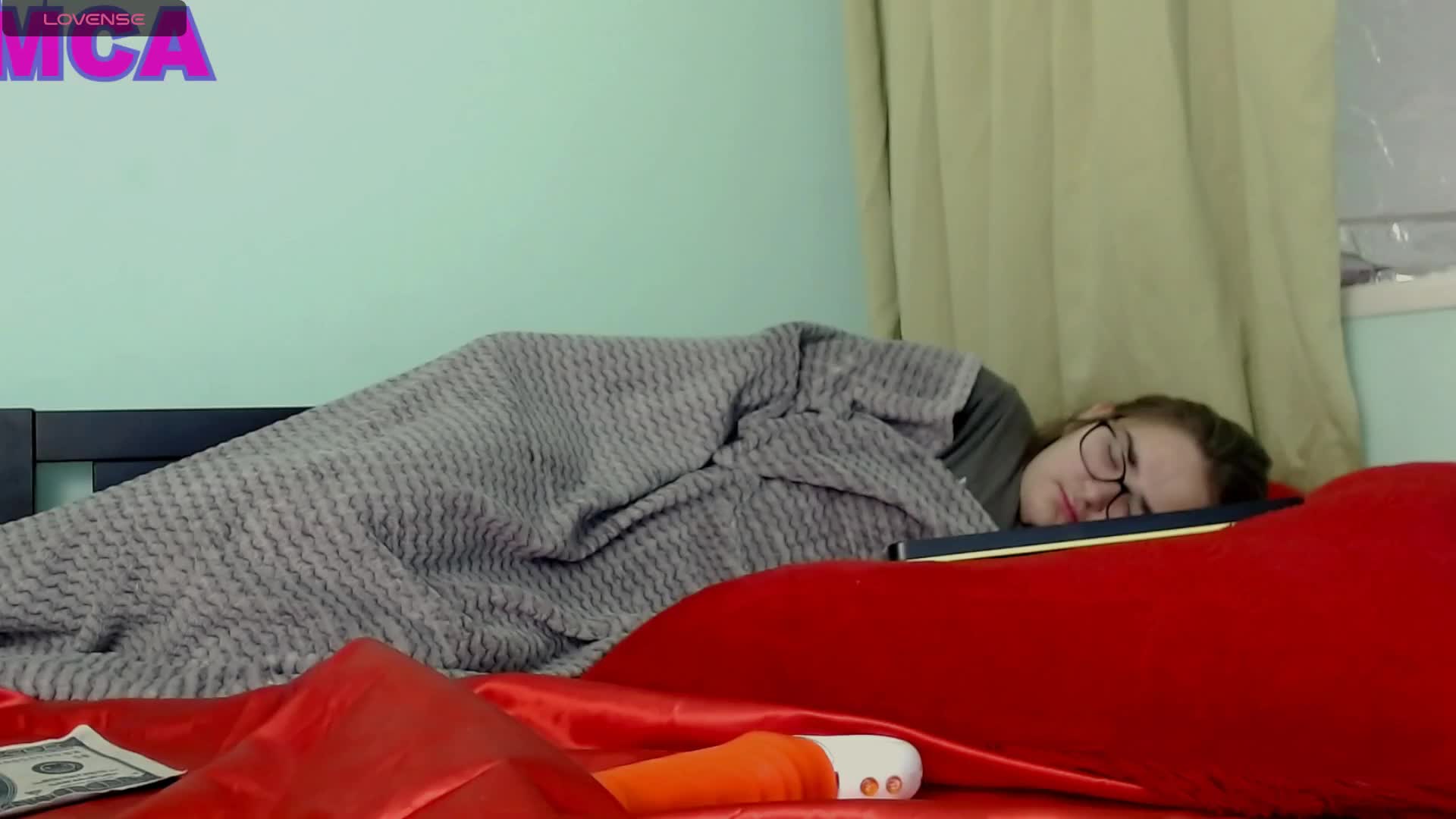 sweet-dream-foxx Adult Chat September 18, 2025