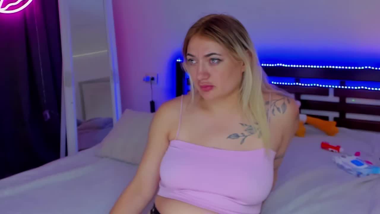 MikkiShows Adult Chat September 18, 2025