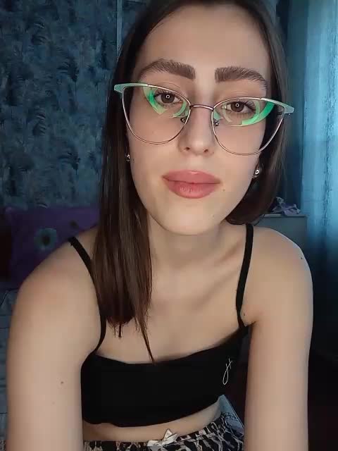 kiska-kira Adult Chat September 18, 2025