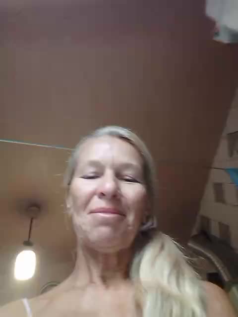 Victoria-sexi Adult Chat September 18, 2025