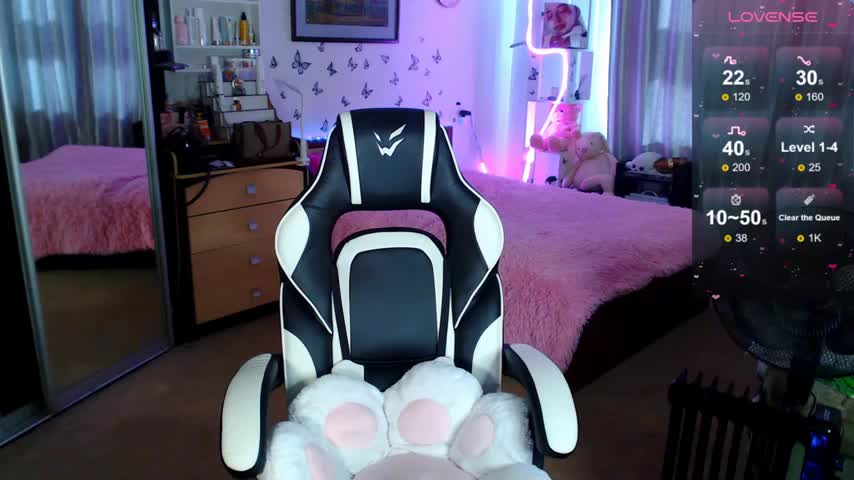 Sidney_blush Adult Chat September 18, 2025