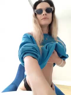 Lola3000 Adult Chat September 18, 2025