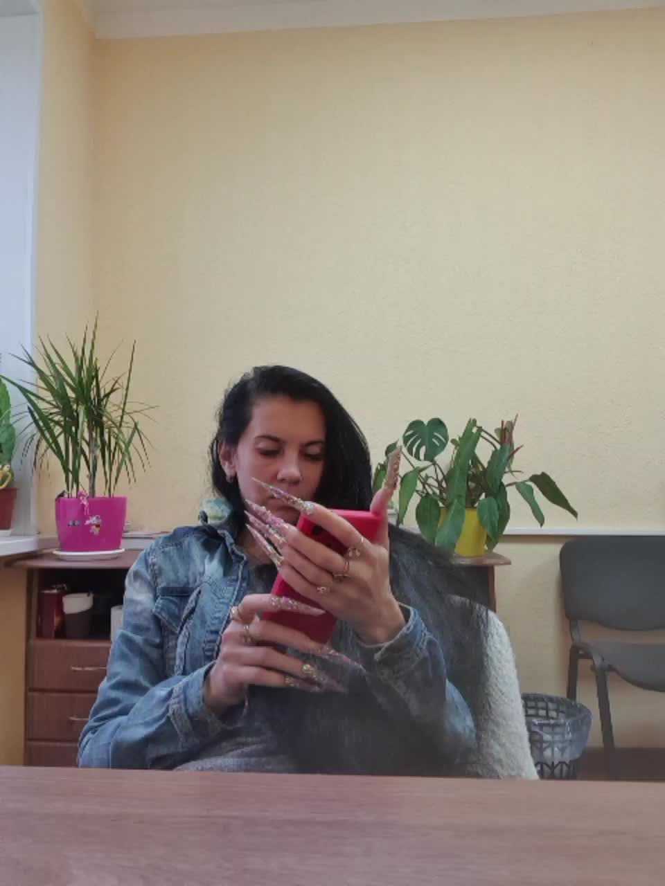 -France- Adult Chat September 18, 2025