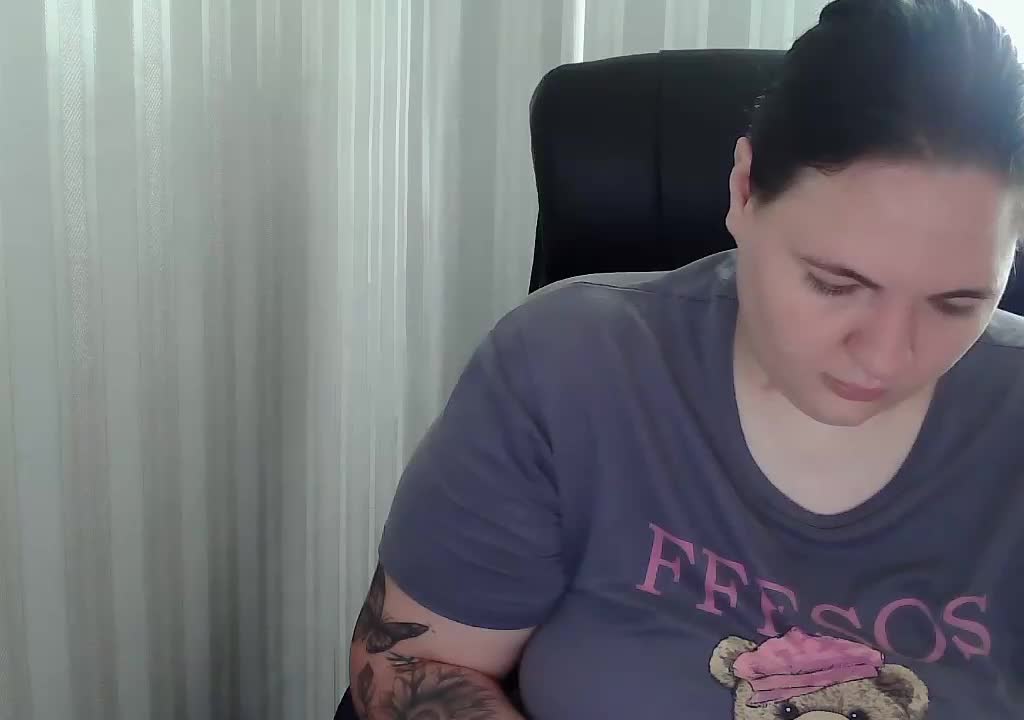 XLisaBlueX Adult Chat September 19, 2025