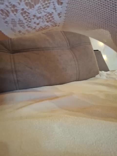 -Alena-a Adult Chat September 18, 2025