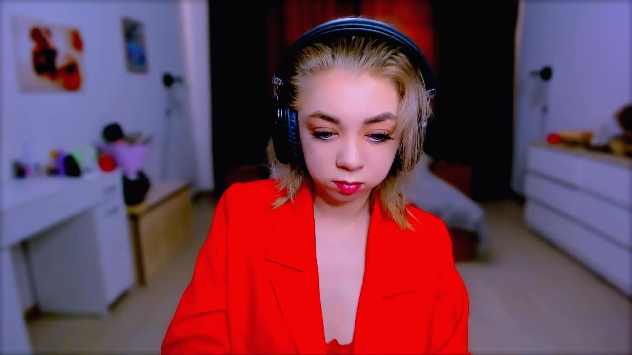 littleSiyfairy Adult Chat September 18, 2025