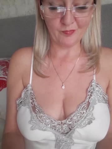 SexiestJess45 Adult Chat September 19, 2025