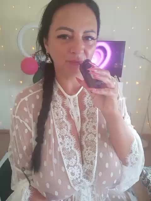 Lana1973 Adult Chat September 19, 2025