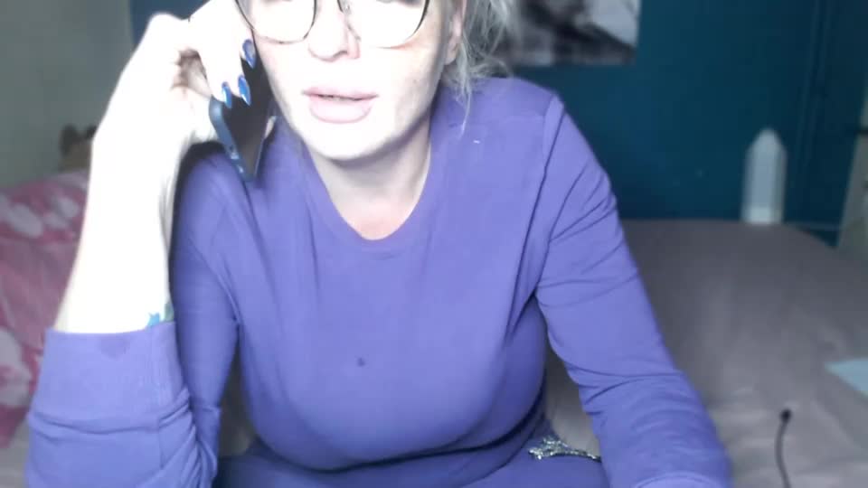 nadinnnea Adult Chat September 19, 2025