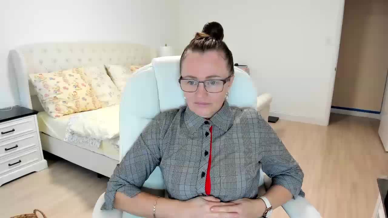 -Michelle- Adult Chat September 19, 2025