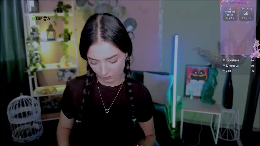 miki_nikki Adult Chat September 19, 2025