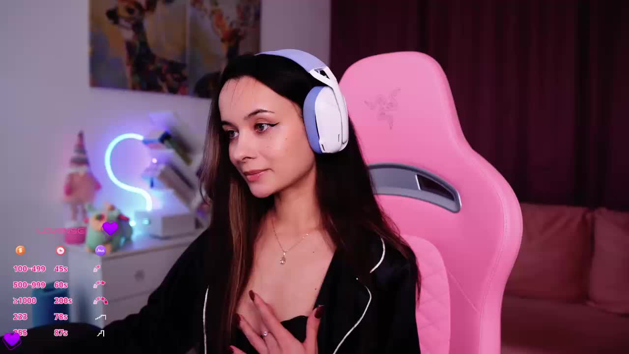 JuicyAngel Adult Chat September 19, 2025