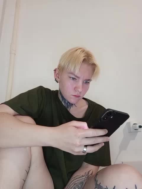 Zhenyya- Adult Chat September 19, 2025