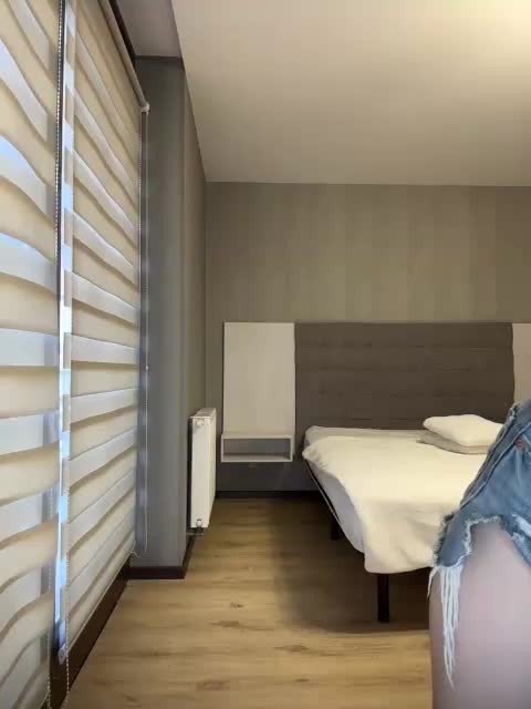 BabyDarii Adult Chat September 19, 2025