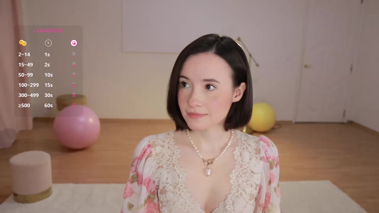 MissEssie Adult Chat September 19, 2025