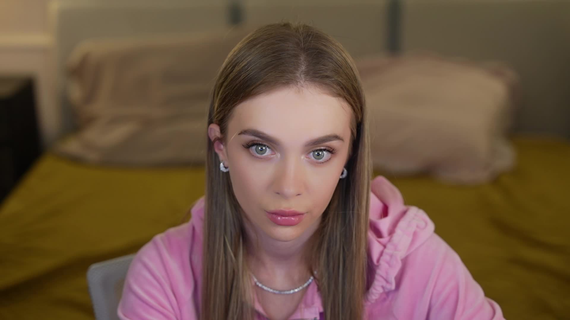 Anabelka054 Adult Chat September 19, 2025