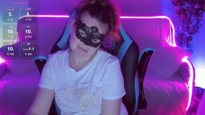 Sexy-Housewife Adult Chat September 19, 2025