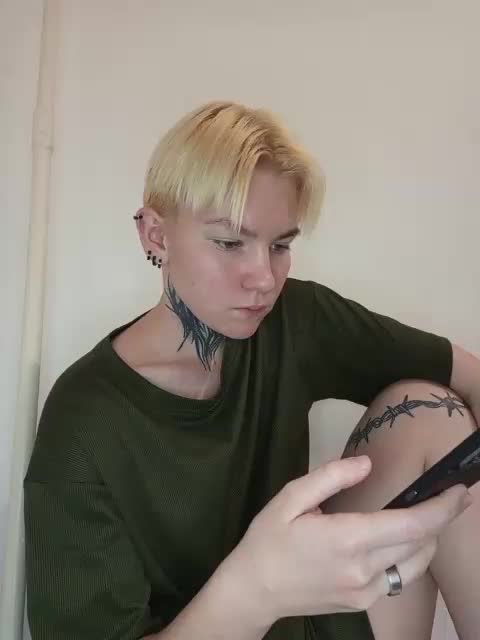 Zhenyya- Adult Chat September 19, 2025