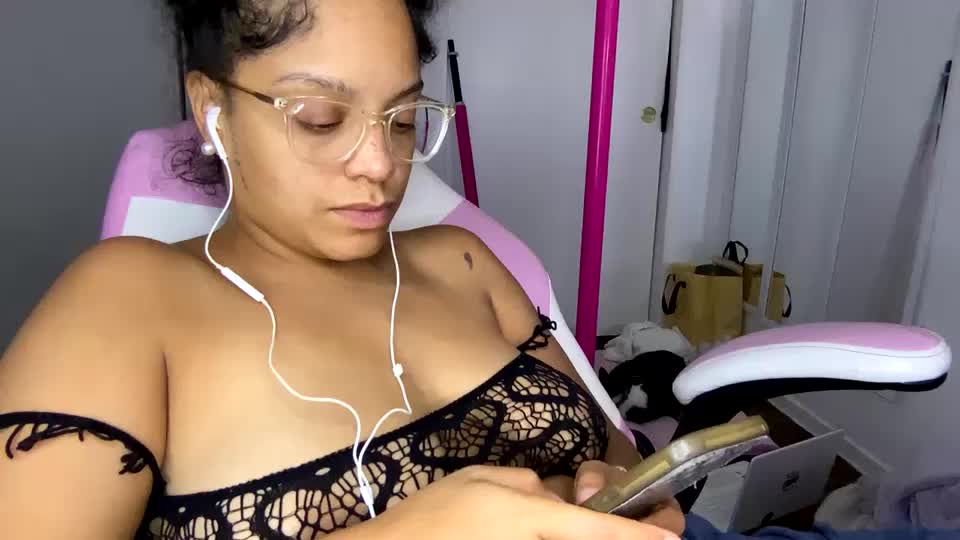 xstargazingx Adult Chat September 19, 2025