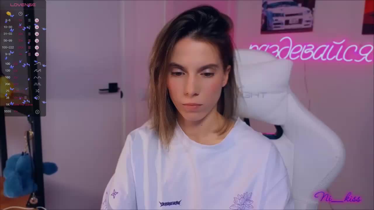 ni_kiss Adult Chat September 19, 2025