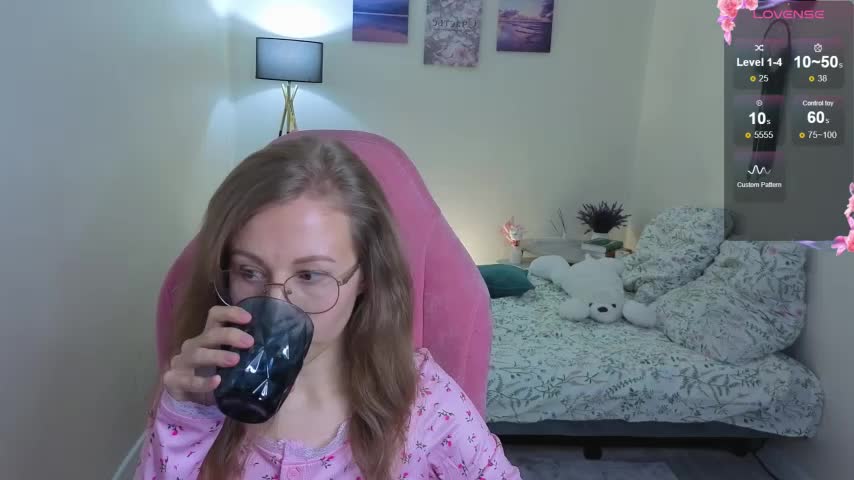 Lill_Mary Adult Chat September 19, 2025