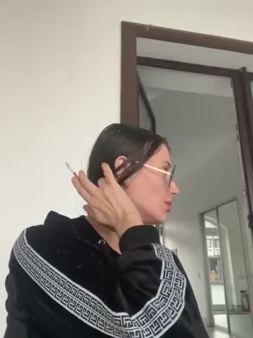 Flossy_Vettie Adult Chat September 19, 2025