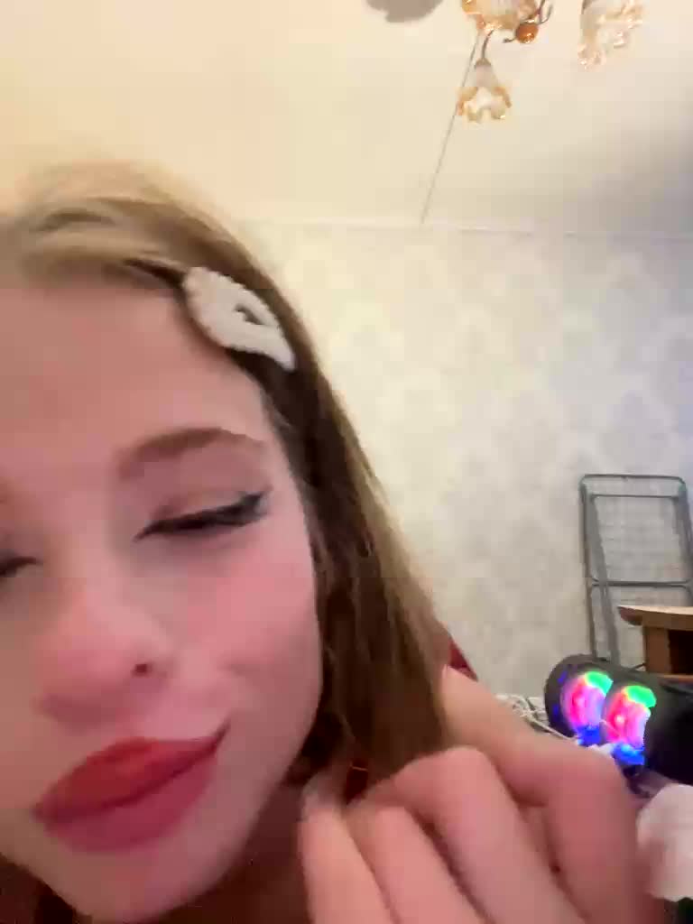 Twiksy Adult Chat September 19, 2025