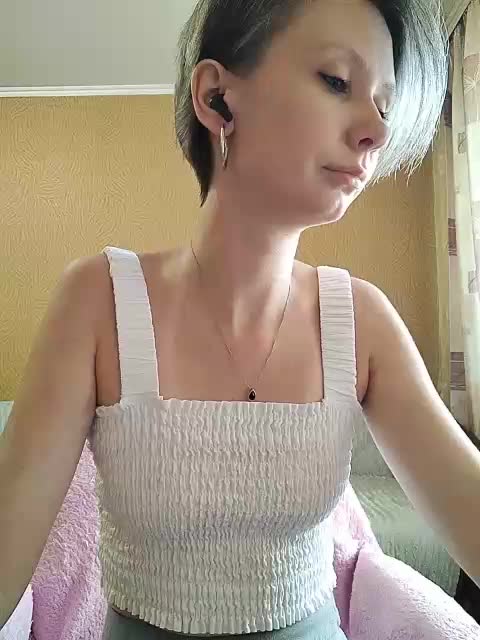 -Christina- Adult Chat September 19, 2025