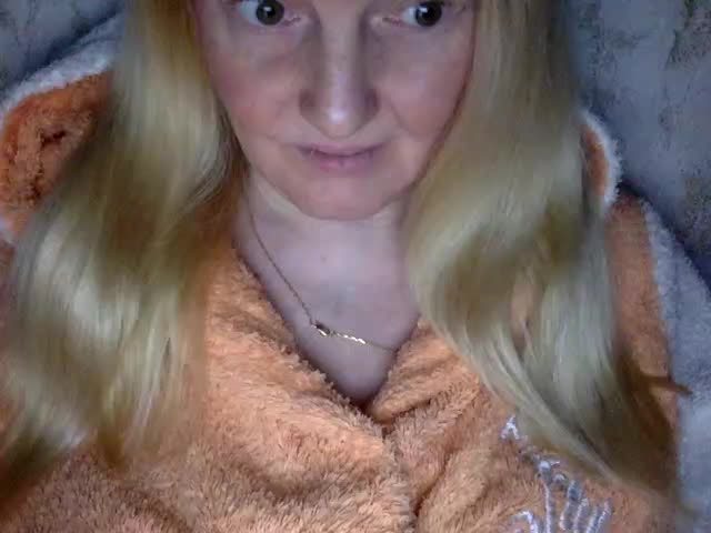 BlondyVio Adult Chat September 19, 2025