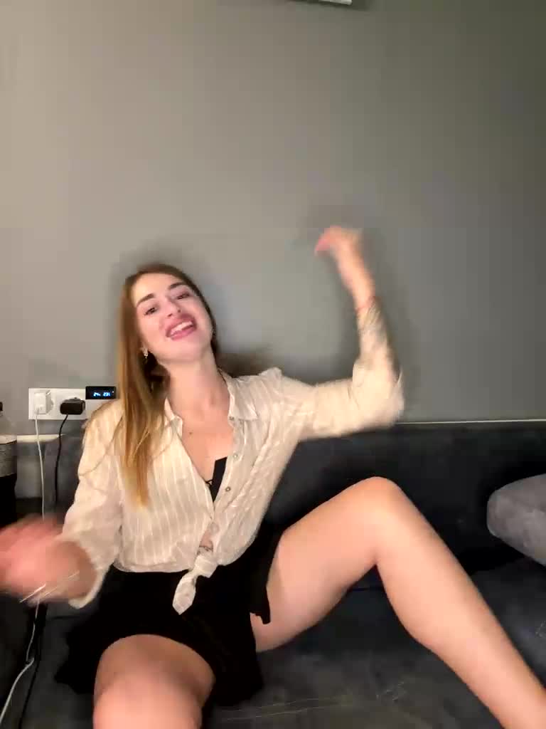 PrettyLion999 Adult Chat September 19, 2025