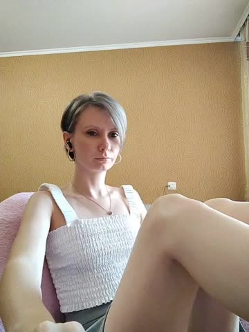 -Christina- Adult Chat September 19, 2025