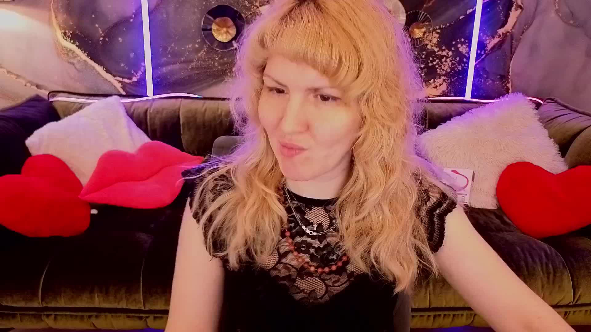 NatalyChanel Adult Chat September 19, 2025