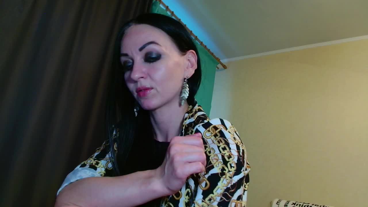 Mistress_Zoe1 Adult Chat September 19, 2025