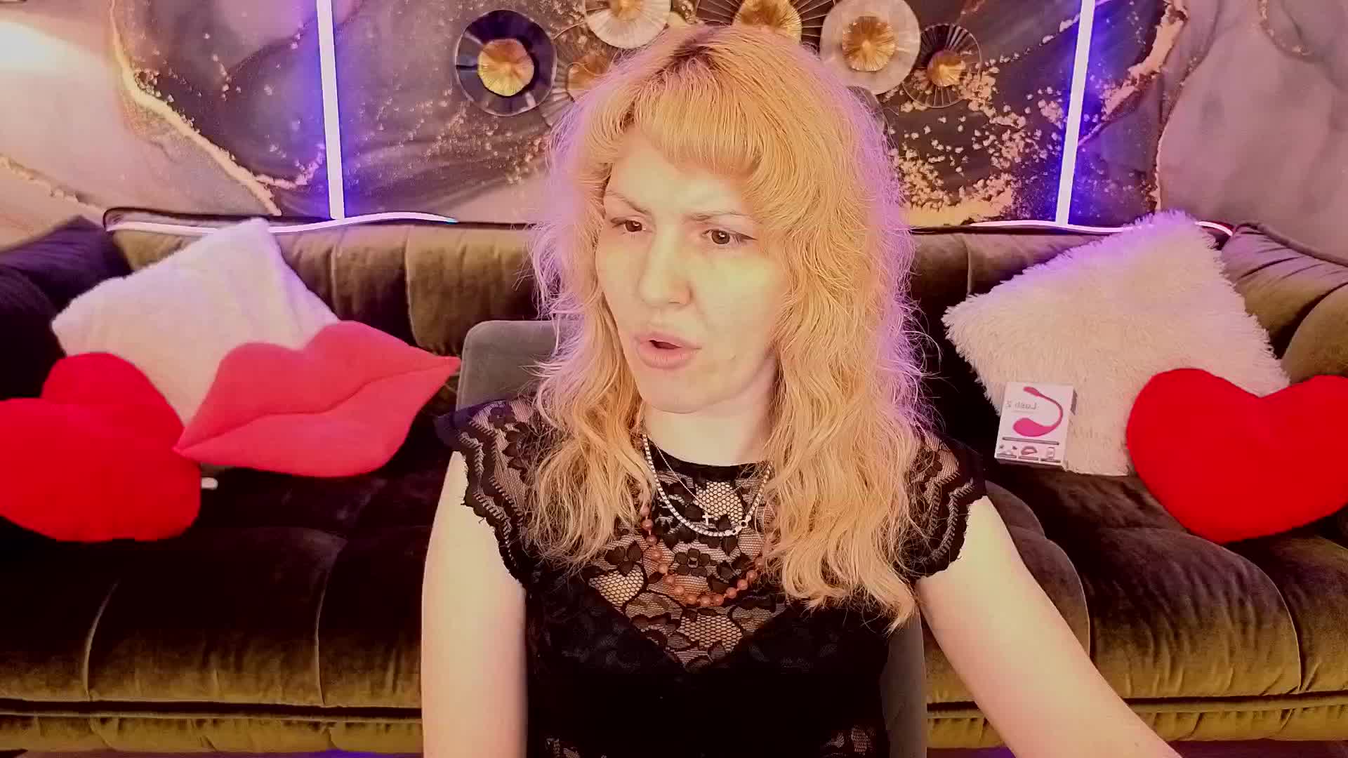 NatalyChanel Adult Chat September 19, 2025