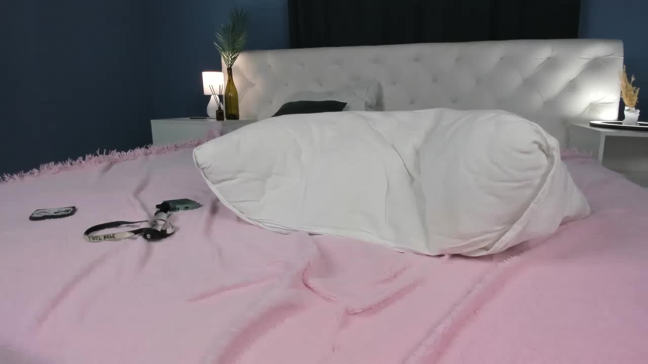 Mary-Xextra Adult Chat September 19, 2025