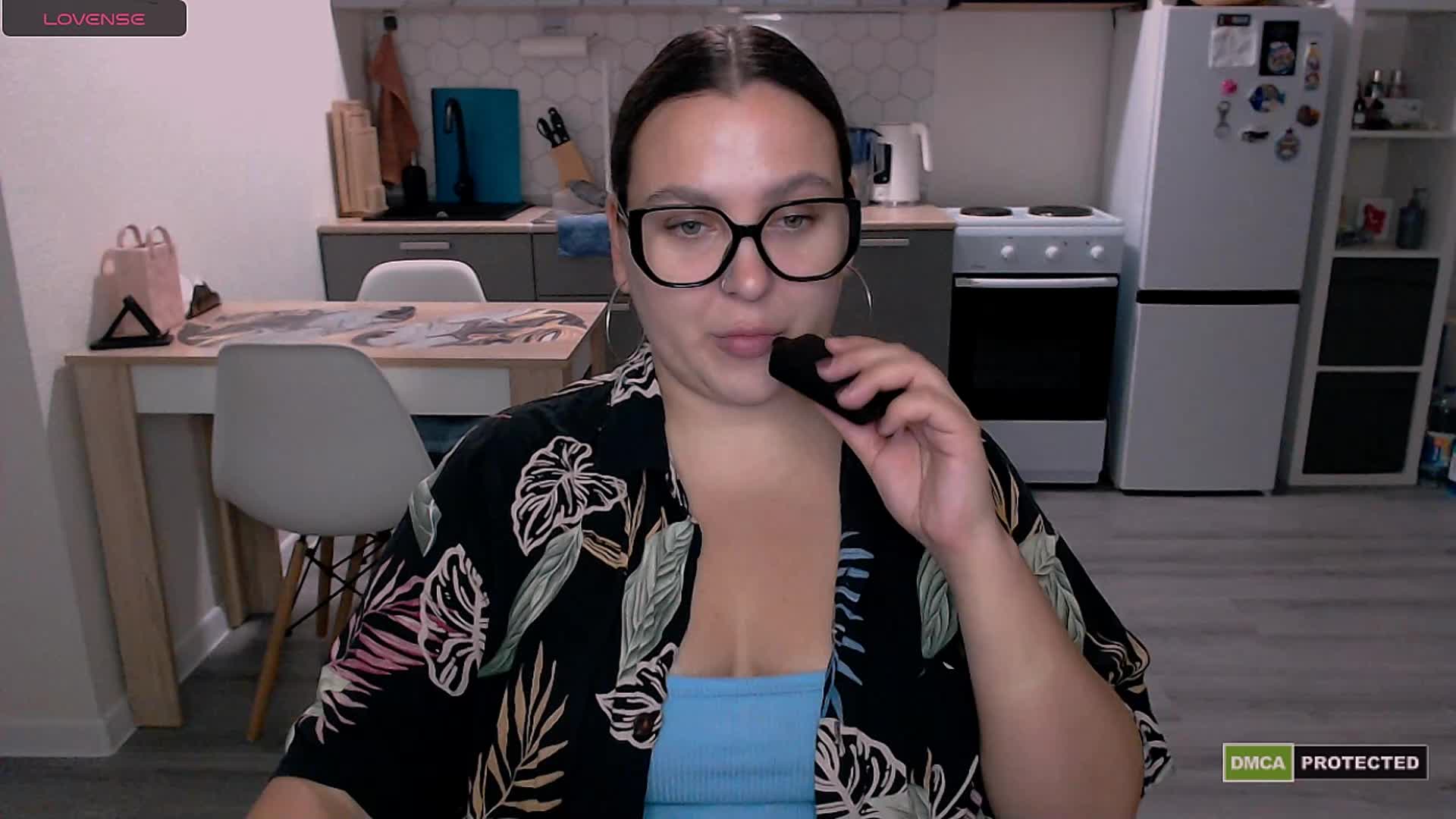 EvaPuffy Adult Chat September 19, 2025