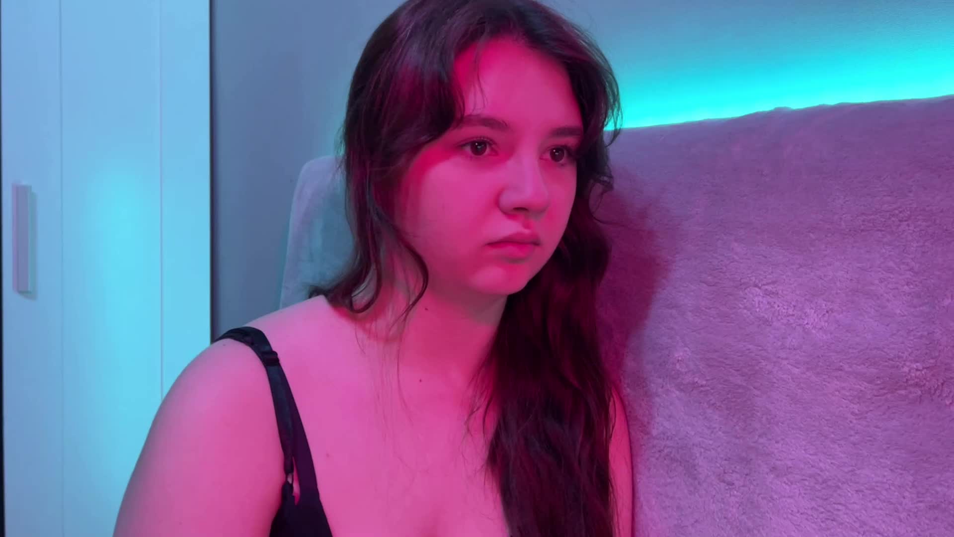 AlisaRichGold Adult Chat September 19, 2025