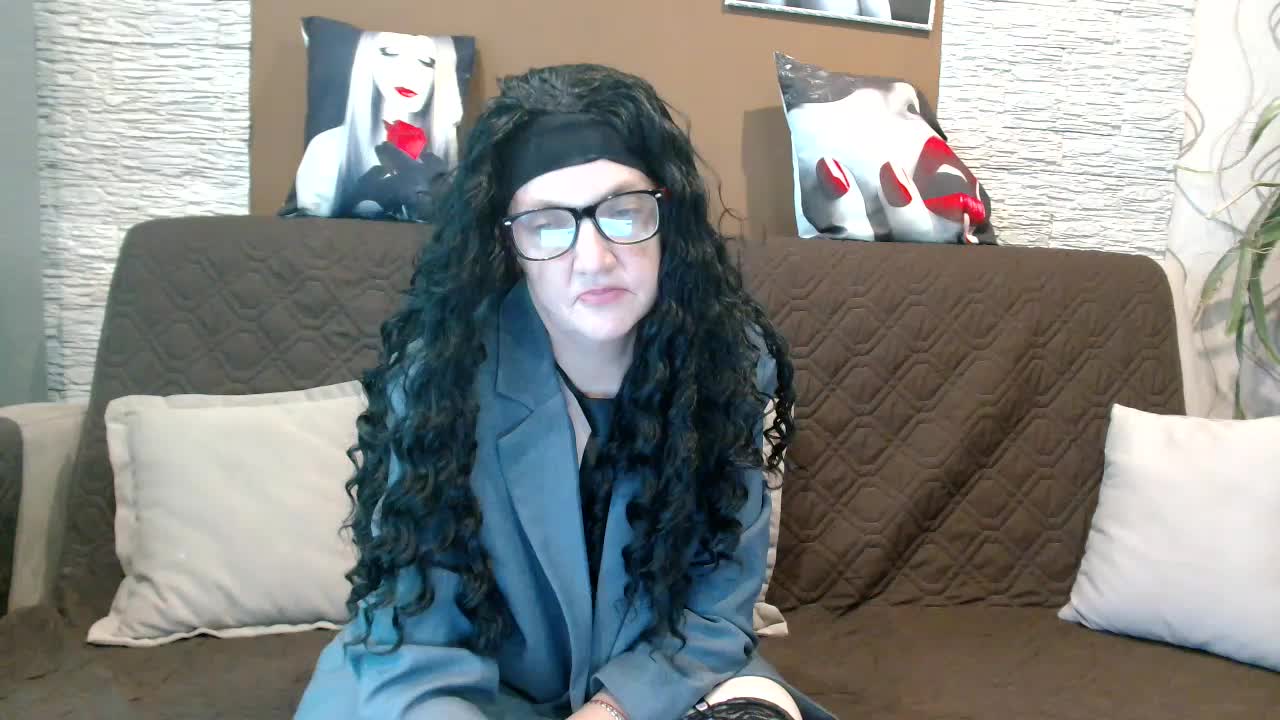 Maruu12qwert Adult Chat September 19, 2025