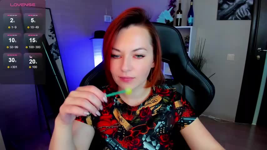 Serena_Woods Adult Chat September 19, 2025