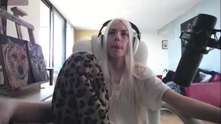 tinykylie Adult Chat September 20, 2025