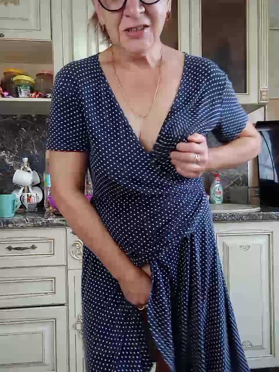 nika74- Adult Chat September 20, 2025