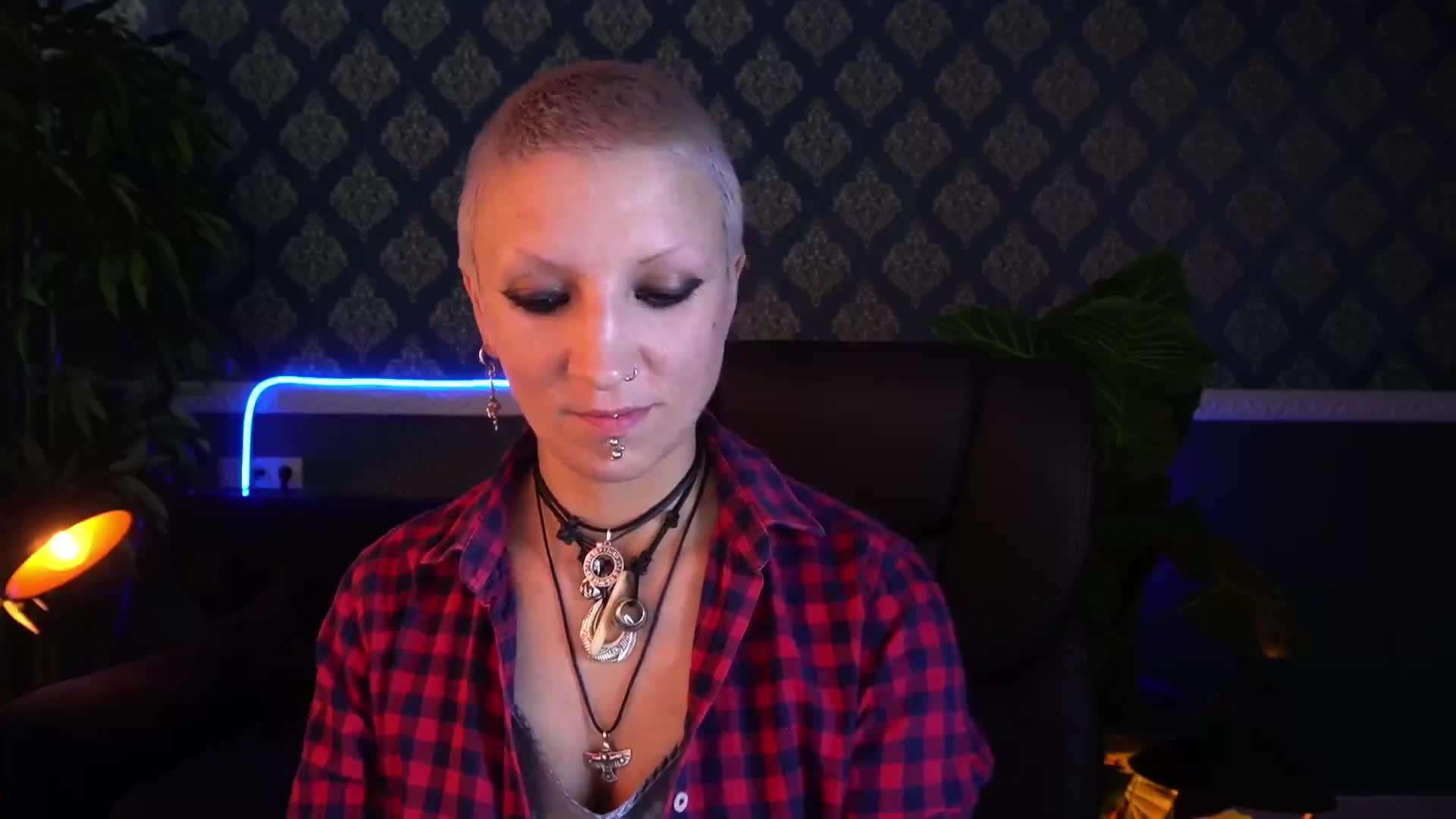 MiraMoonn Adult Chat September 20, 2025