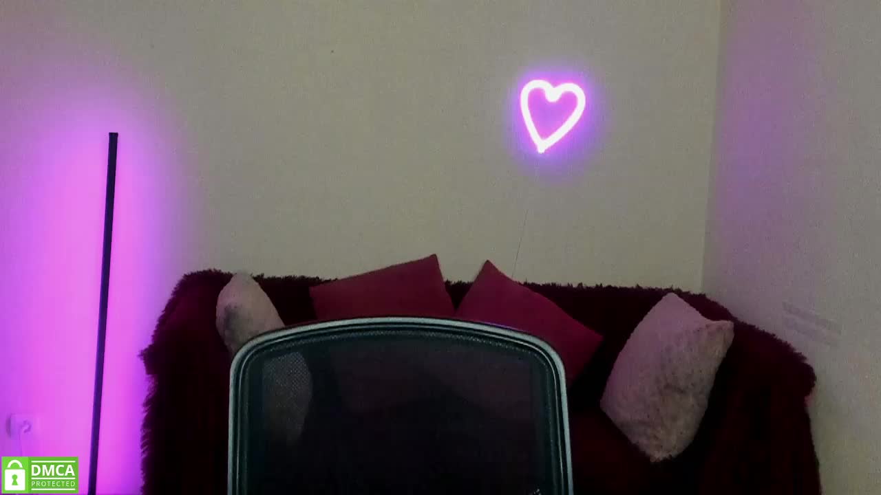 Aliciaredluv Adult Chat September 20, 2025