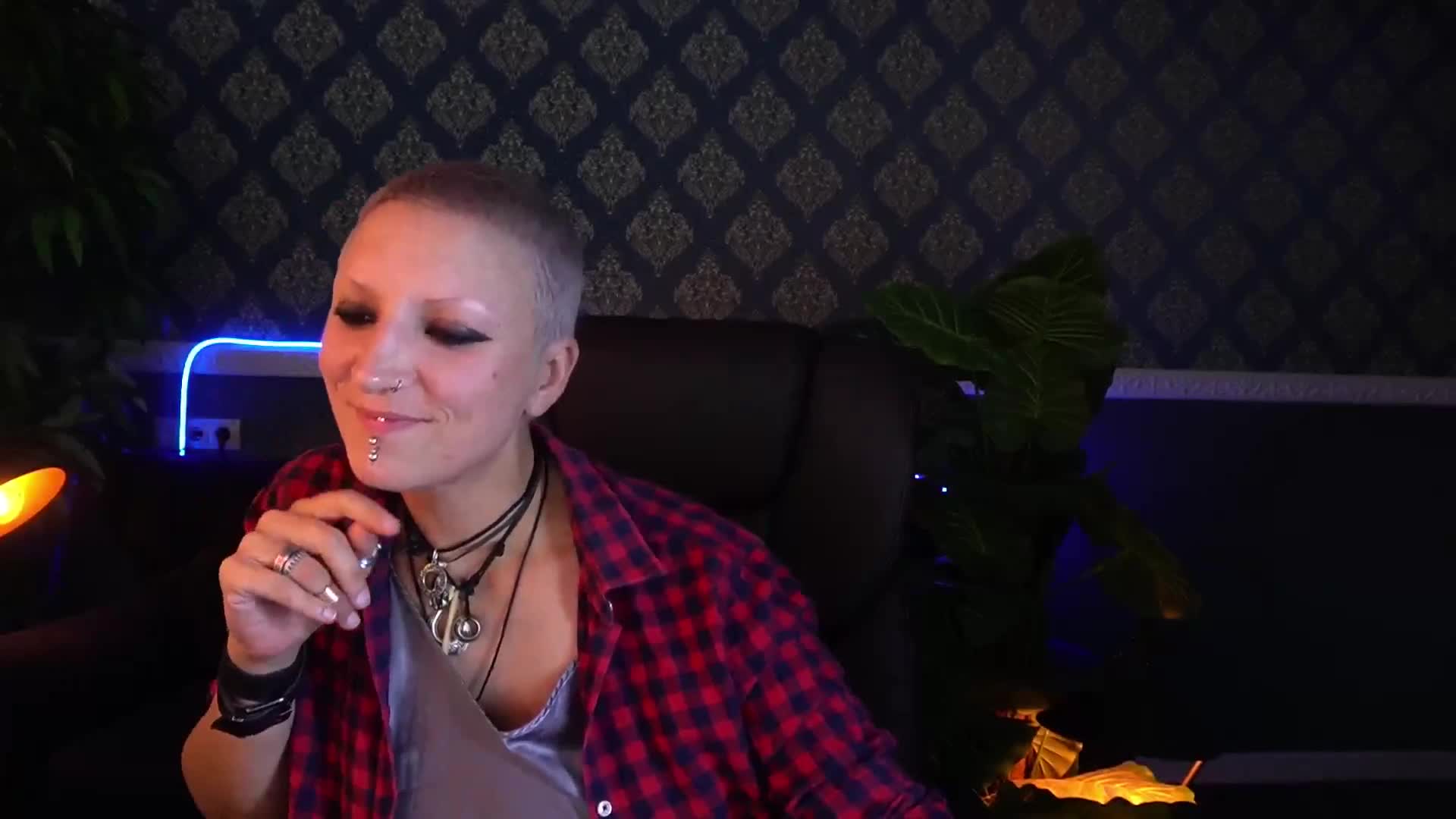 MiraMoonn Adult Chat September 20, 2025