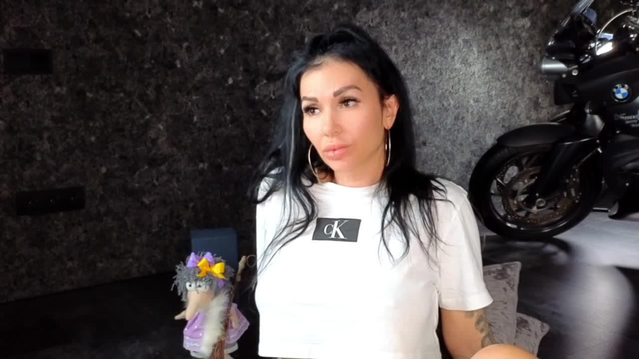 -BABAYAGA- Adult Chat September 20, 2025